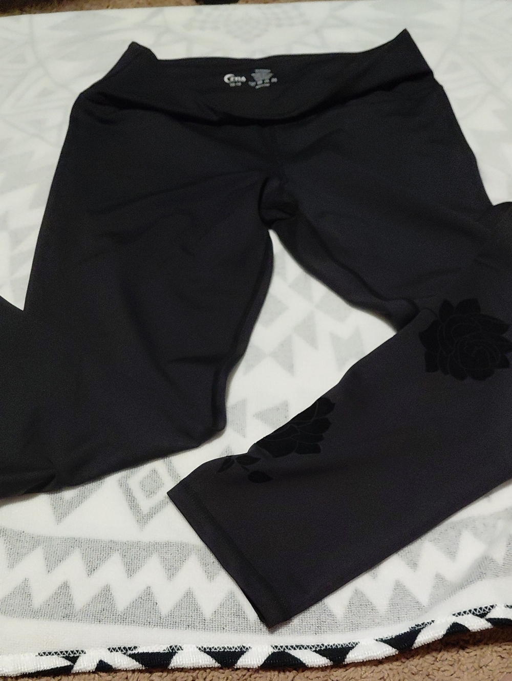 ZYIA Black Floral-Accent Leggings